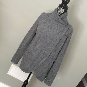 Lululemon size 4 wrap sweater
